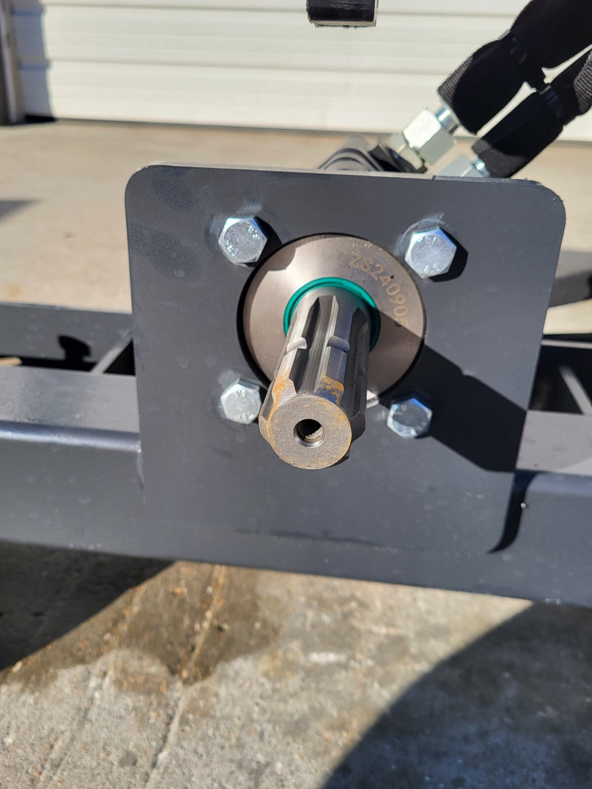New Landhonor 3PT Hitch Adapter Hydraulic Skid Steer Attachment