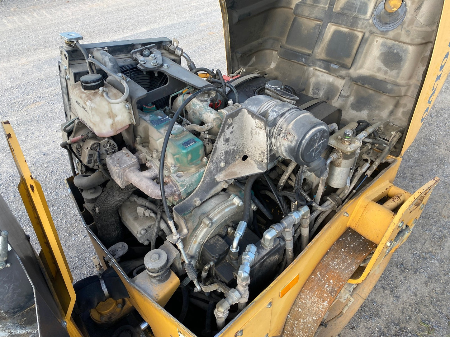 2017 Volvo DD25B Double Drum Roller, Diesel Engine