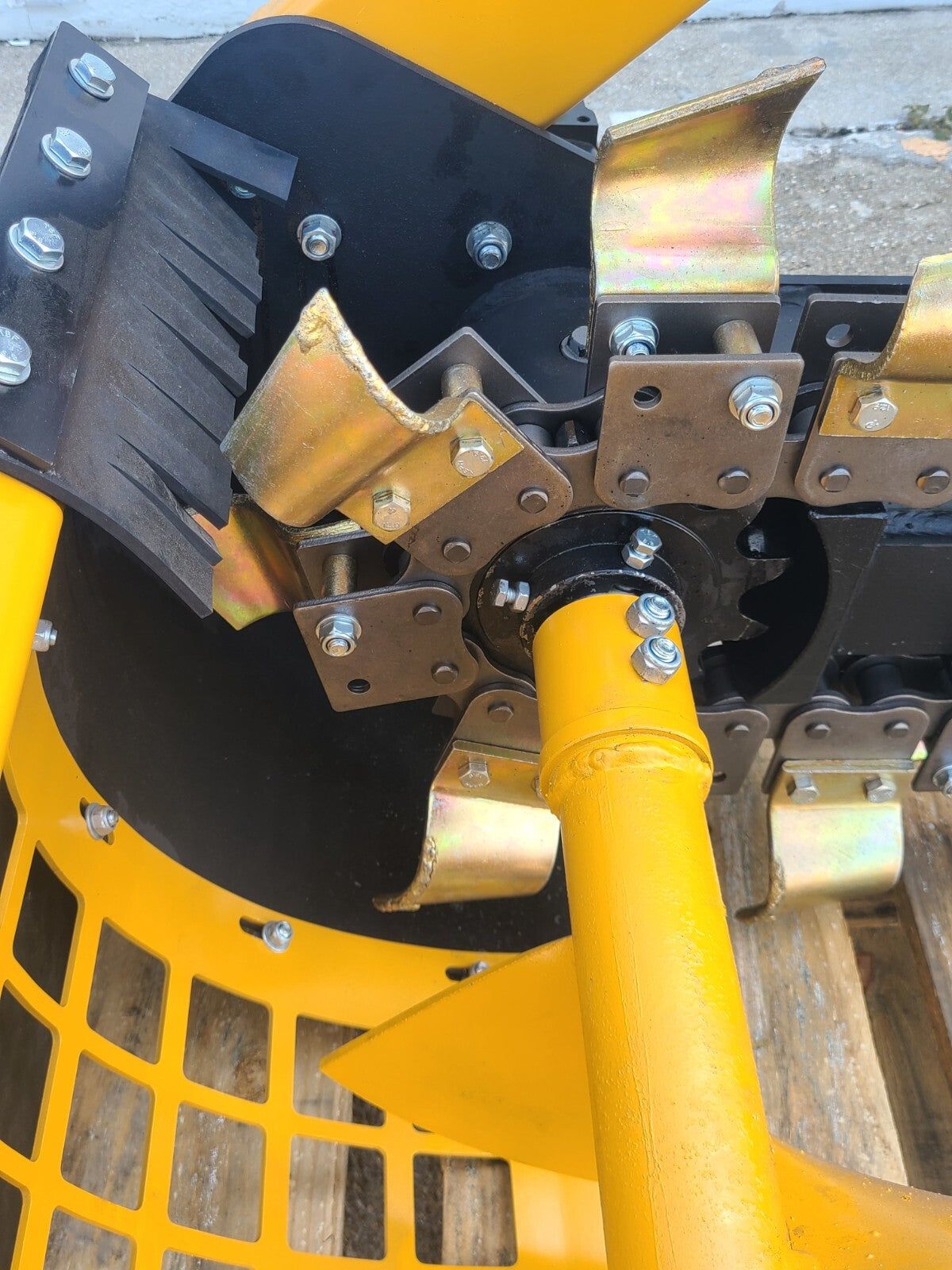 Mini Skid Steer Trencher Ditch Digger Attachment 36" Depth 6" Width Toro Dingo