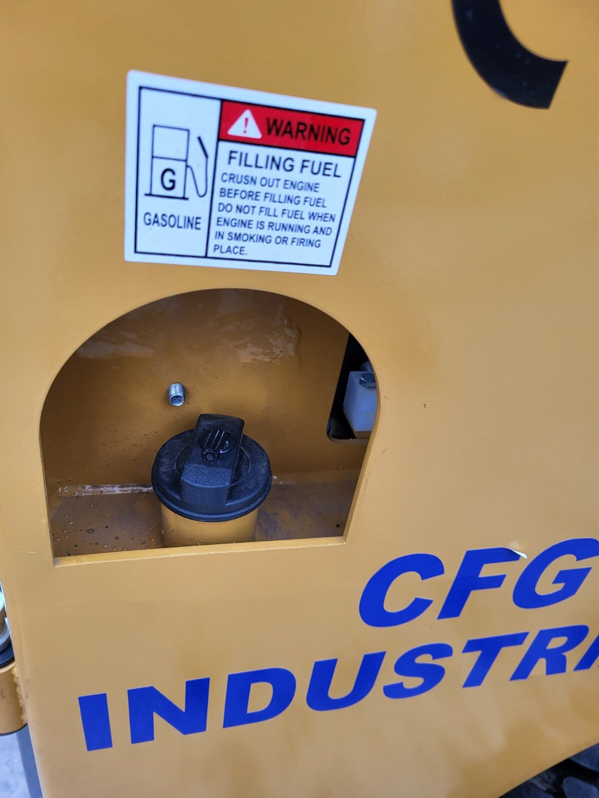NEW!! CFG Industrial KRW232 Skid Steer 999Cc 31HP V Twin Engine