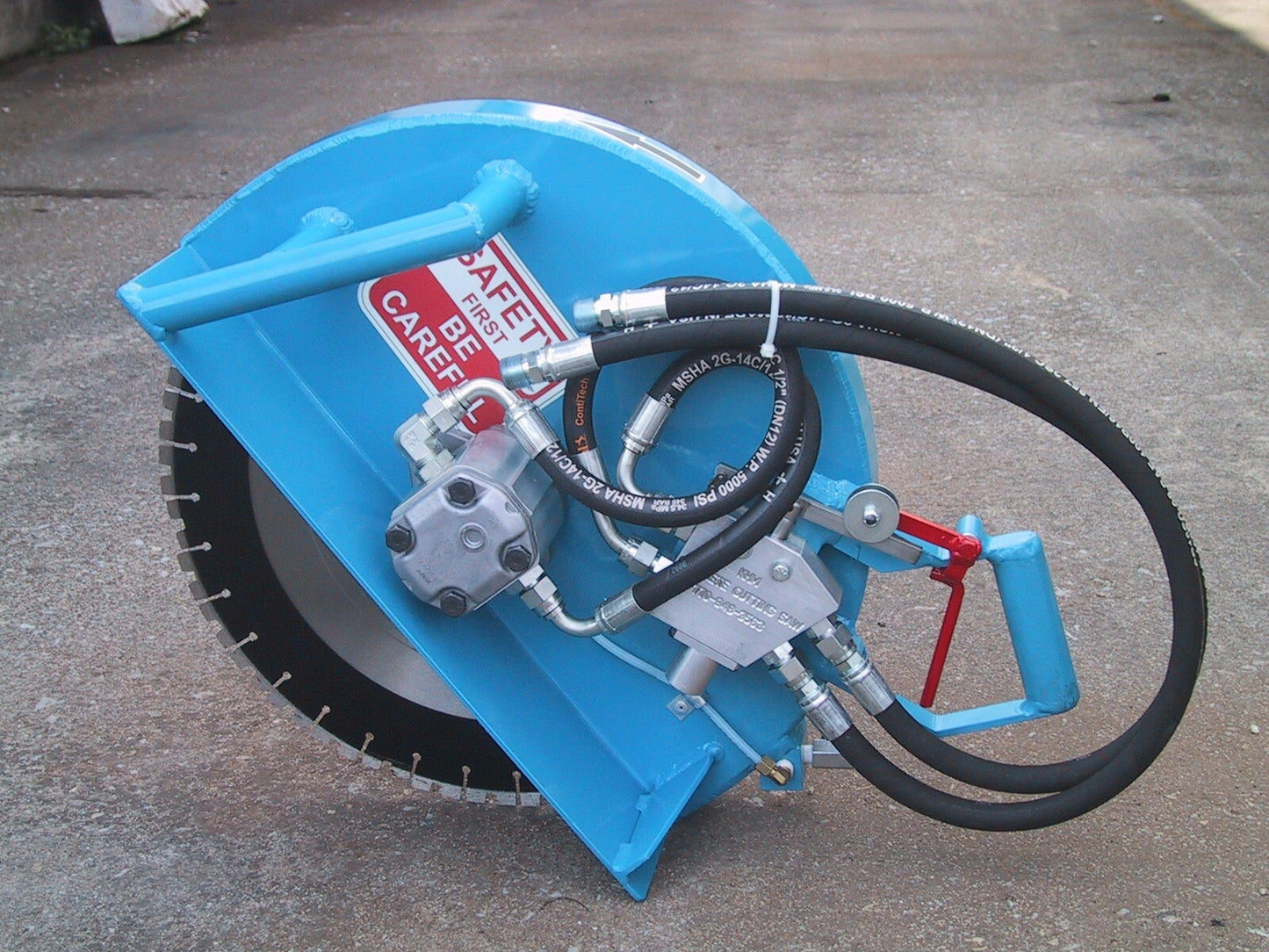 30" Hydraulic Concrete Cutting Saw