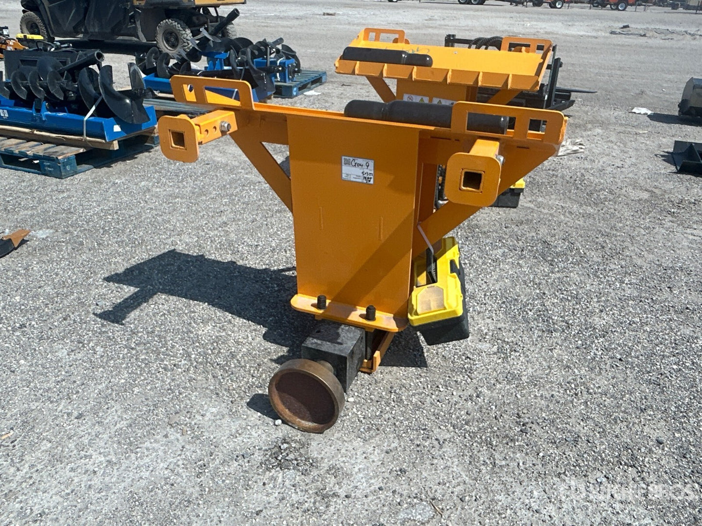 NEW 680 Hydraulic Fence Post Driver 10" Skid Steer Attachment BOBCAT CAT KUBOTA