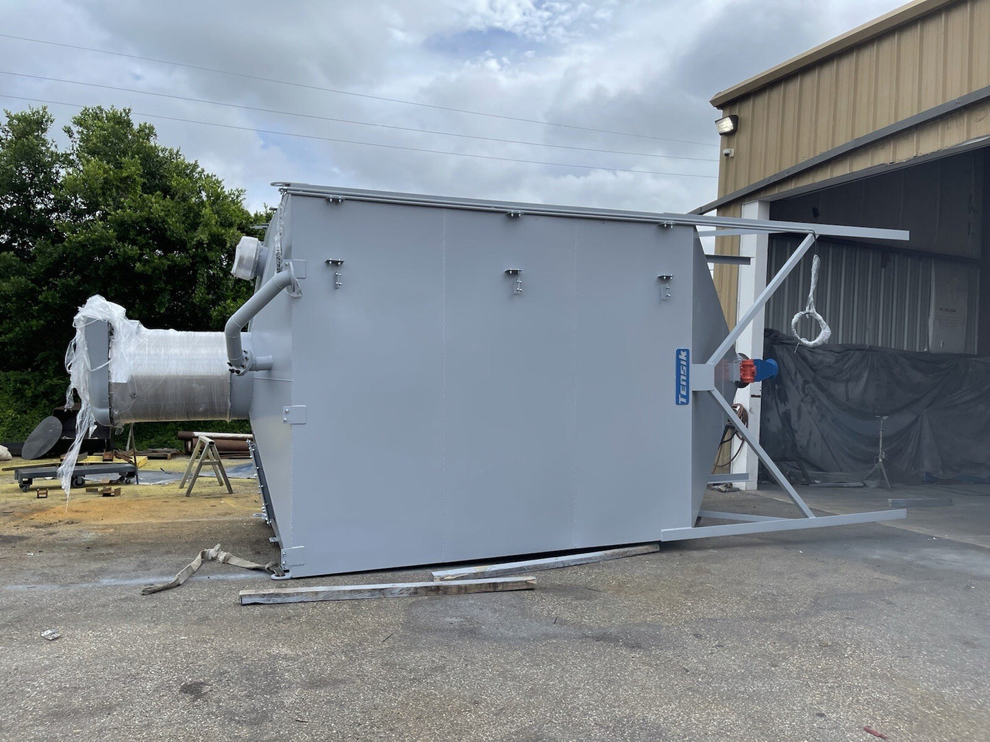 CONCRETE BATCHING PLANT