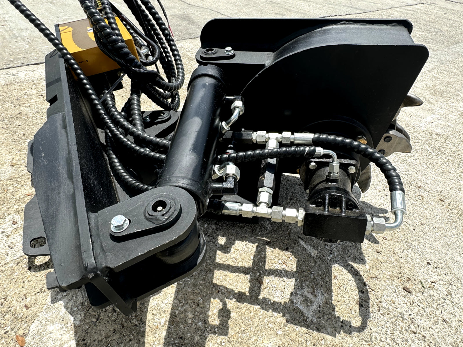 New Mini Skid Steer Stump Grinder Attachment Articulating Arm &Remote Toro Dingo
