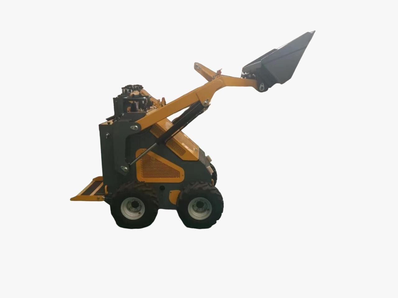 FREE SHIPPING Mini Skid Steer Wheel Loader 23.5 Hp Gas, Briggs & Stratton Eng