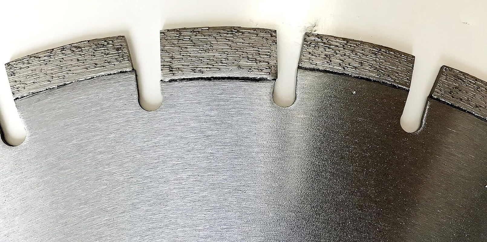 18 Inch Heatwave Dry Concrete Cutting Laser Welded Segmented Diamond Saw Blades