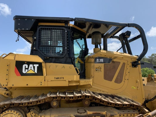 SCREENS and SWEEPS FITS CAT D7E BULLDOZER
