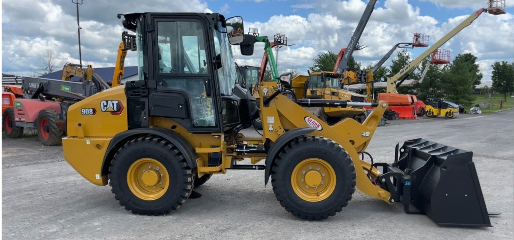 2024 Caterpillar CAT 908 Wheel Loader Tractor Hyd. Coupler High Speed - Ac/Heat