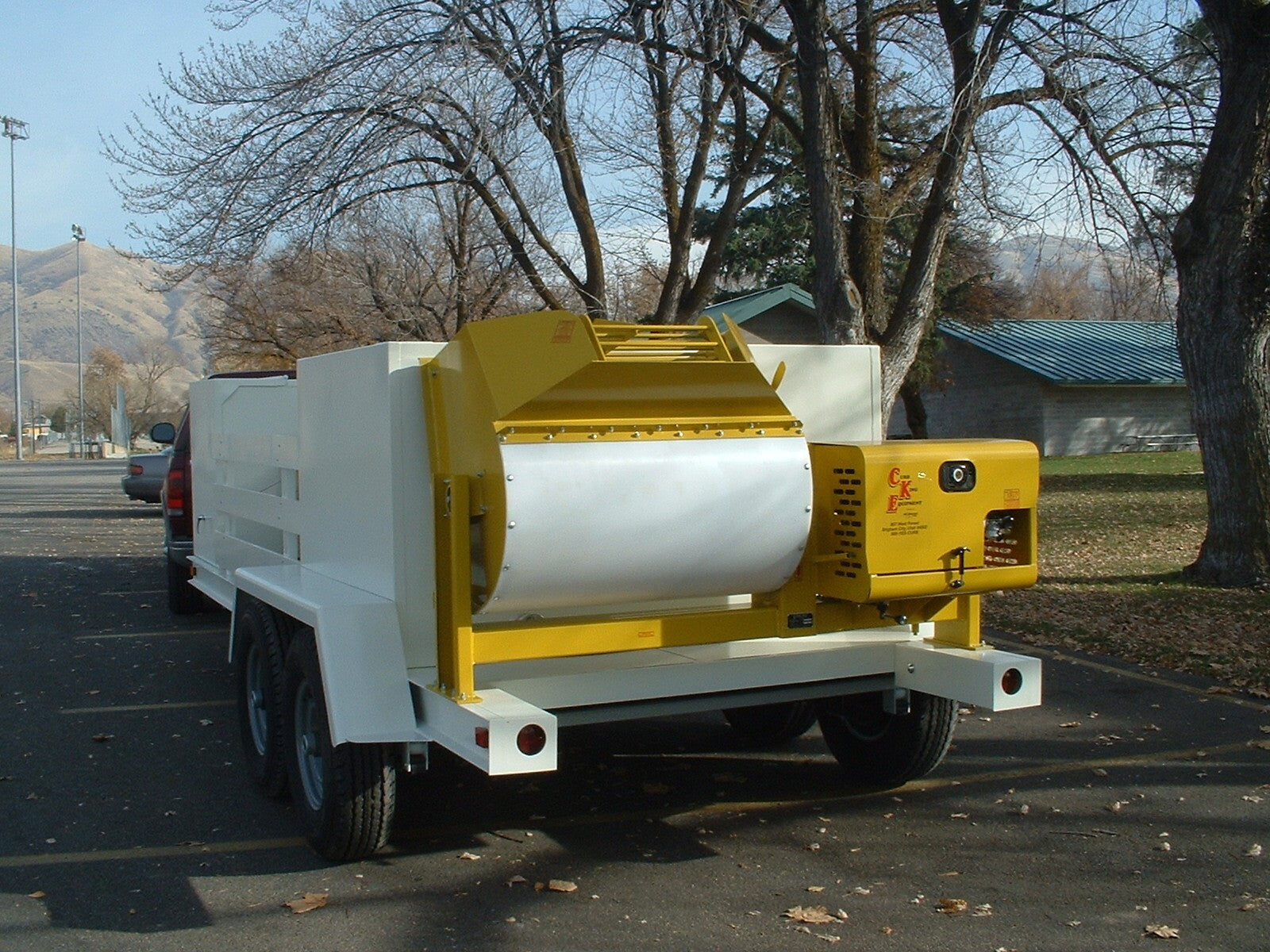 NEW 12 Cubic Foot Mortar/Cement Mixer from Curb King, 13 Hp Honda, Hydraulic