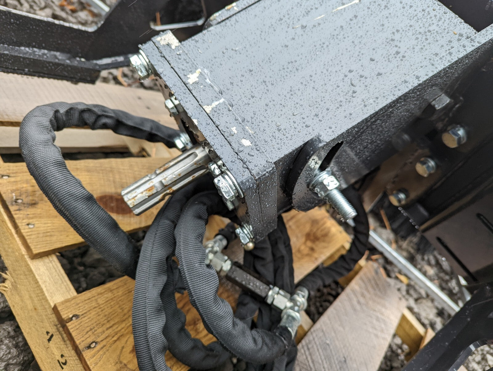 3-Point Hitch Power PTO Adapter Plate Hydraulic Skid Steer Attachment Bobcat.