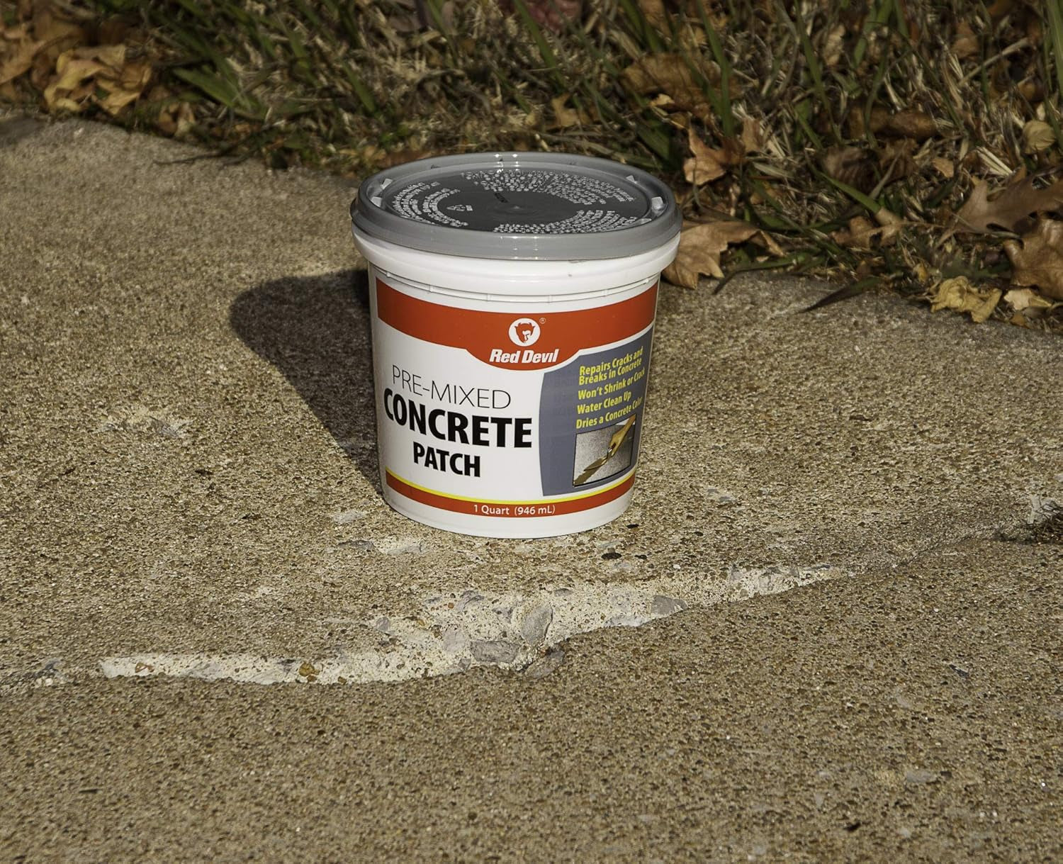 Red Devil 0644 Concrete Repair Patch, Cement Crack Fillter, Pre-Mixed, 1 Quart, Pack of 1, Gray, Made in USA