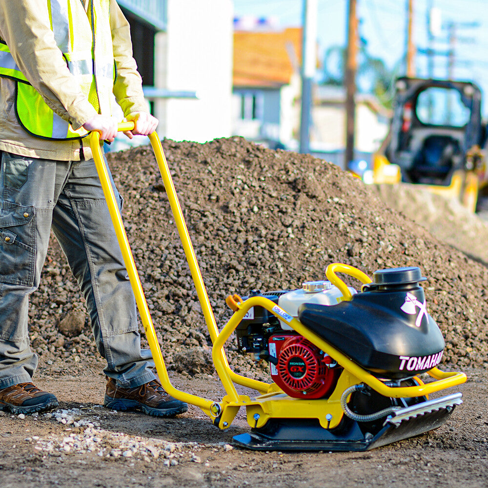 Vibratory Plate Compactor Honda 5.5 HP Water Tank Asphalt Aggregate Soil Tamper
