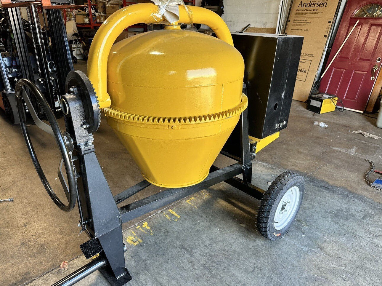Towable 9 Cubic Feet Cement Mixer
