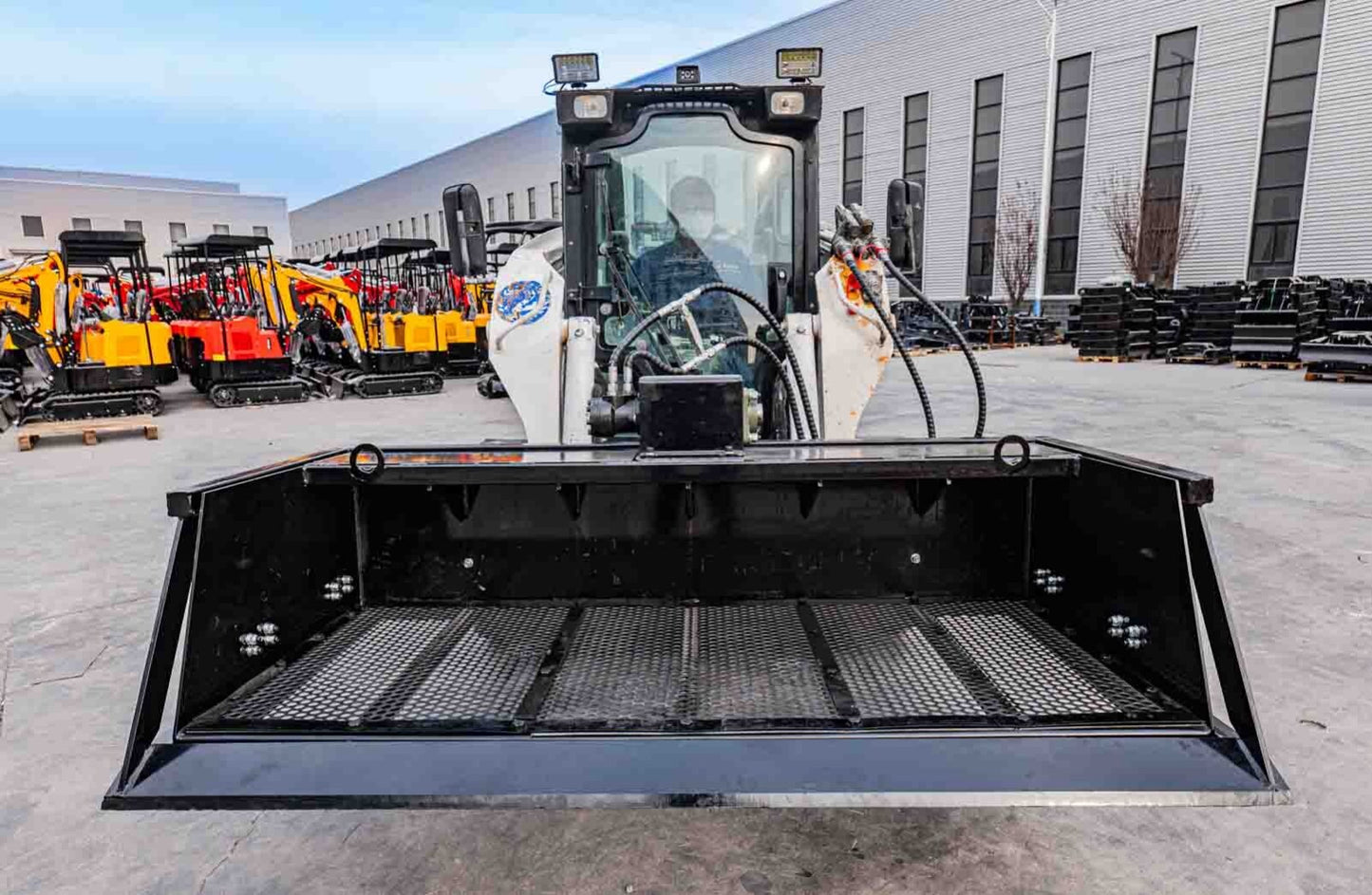 SAND Screening Bucket Vibration Funnel for Bobcat Skid Steer Loader Attachments