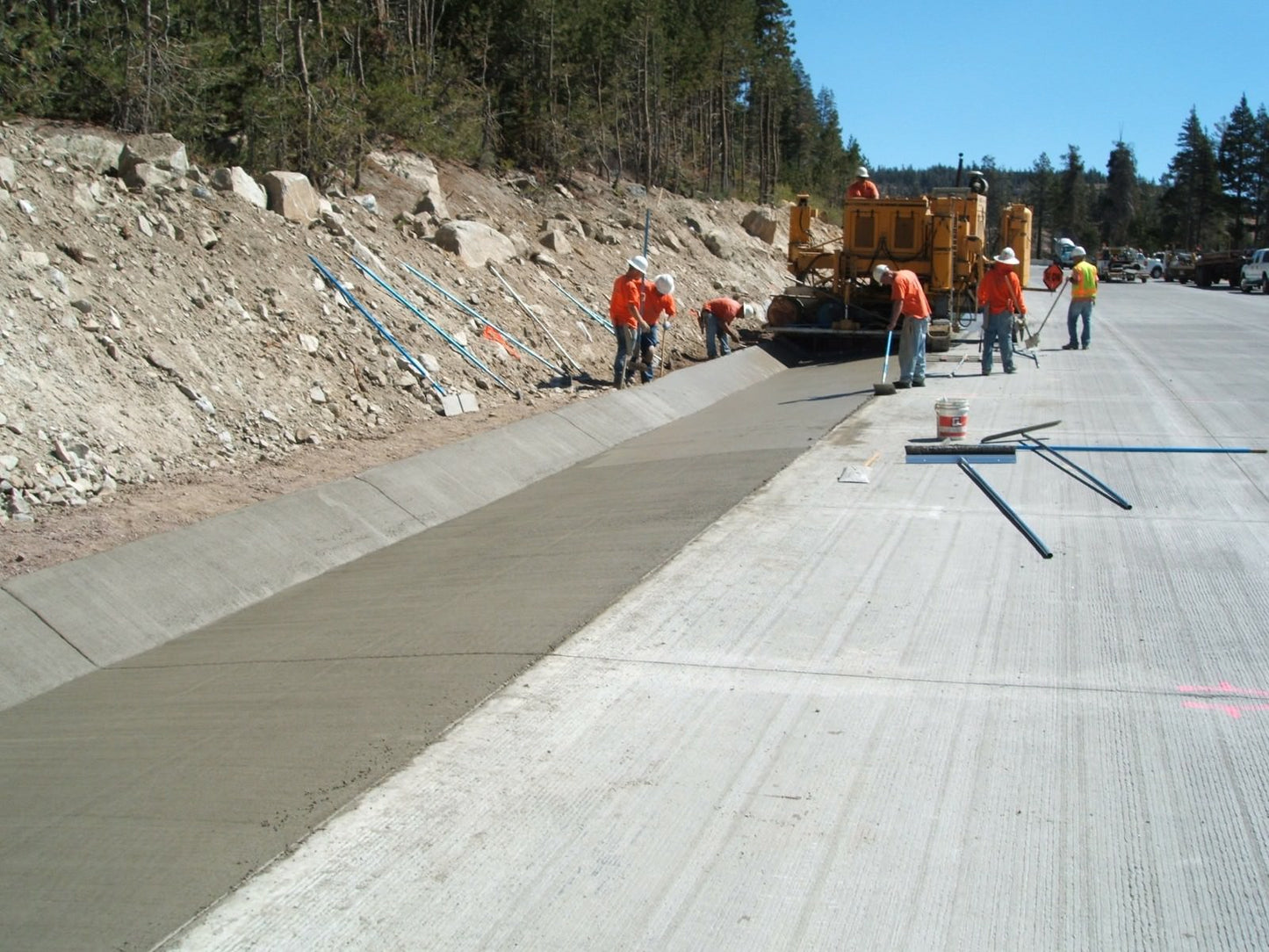 Gomaco Slipforms, Concrete Molds