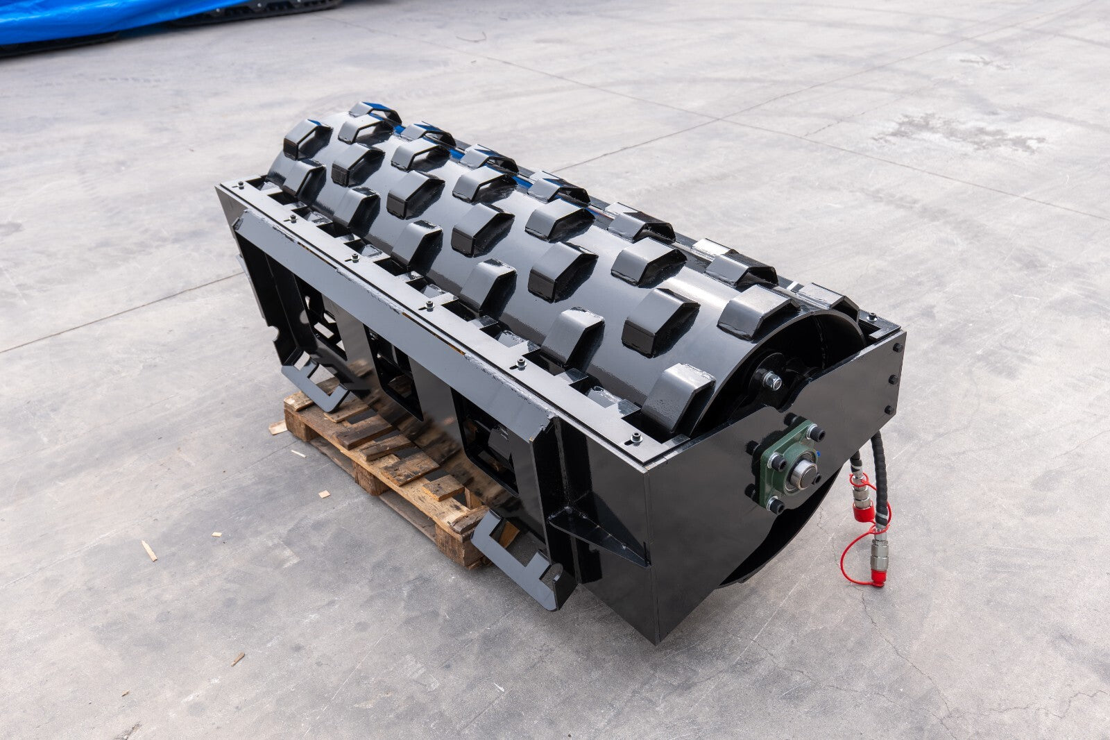 Heavy Duty Skid Steer 1.5M Compactor Wheel Asphalt Roller Compatible for Bobcat