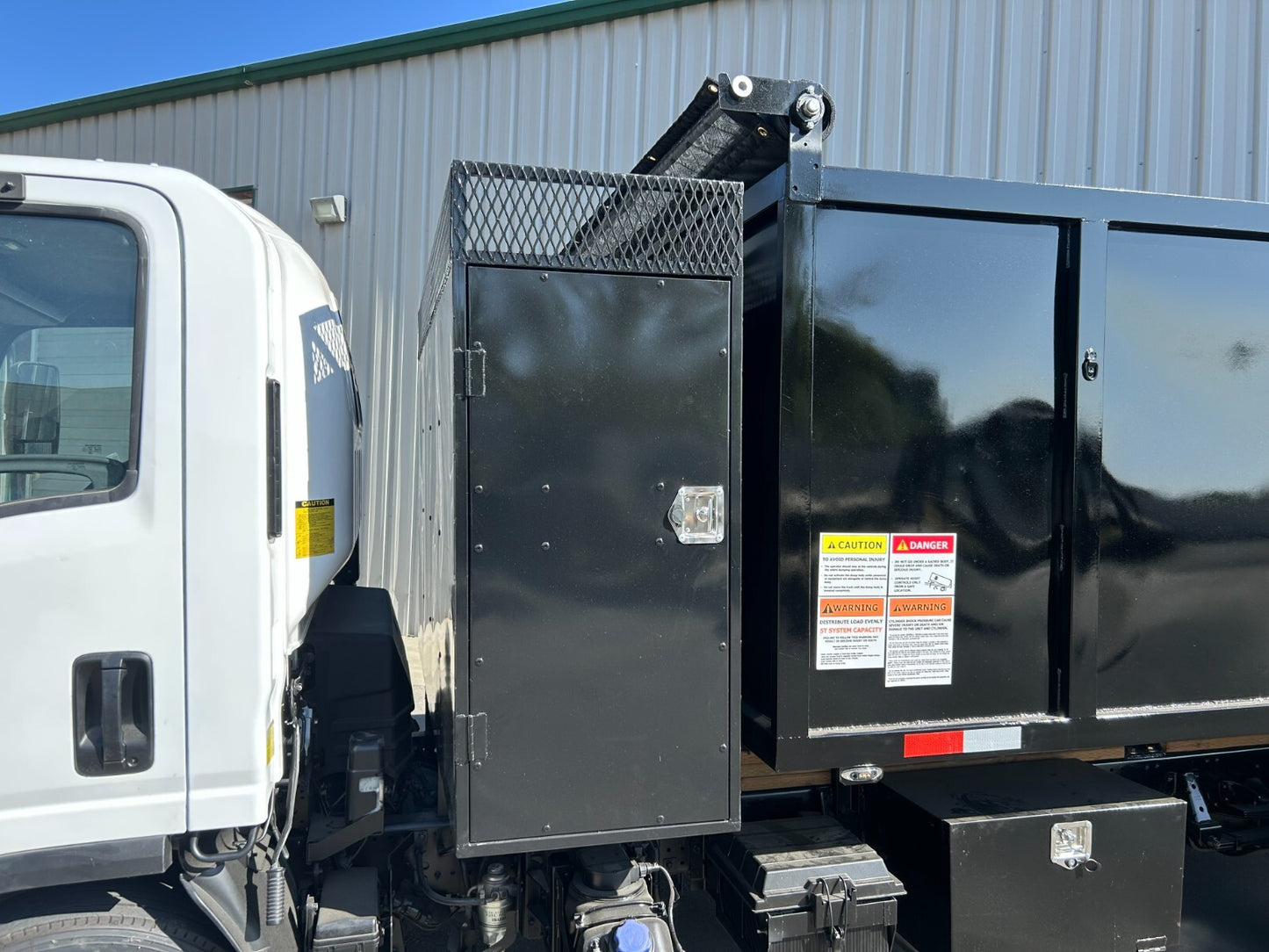 BRAND NEW Dump System for SALE Truck & 1YR Warranty Included