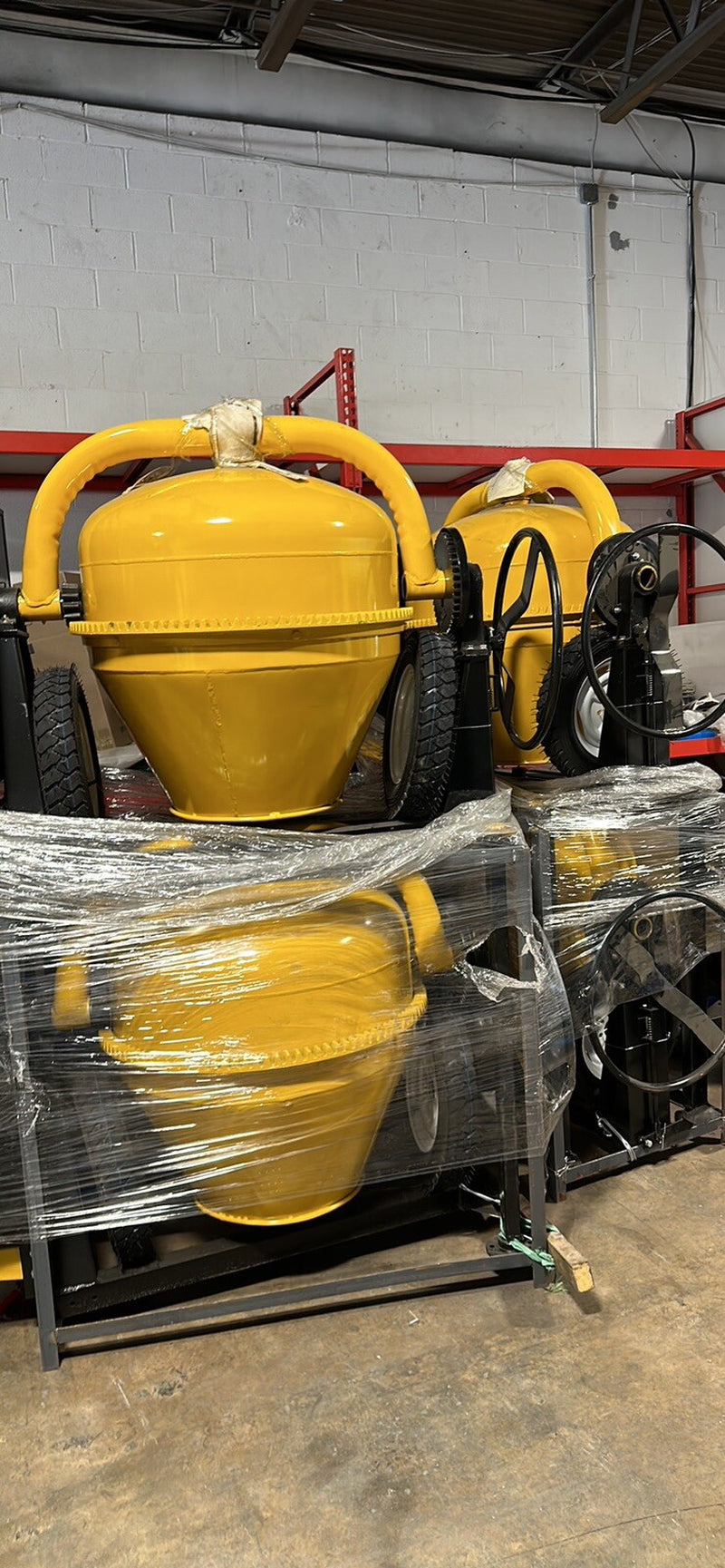 Towable 9 Cubic Feet Cement Mixer