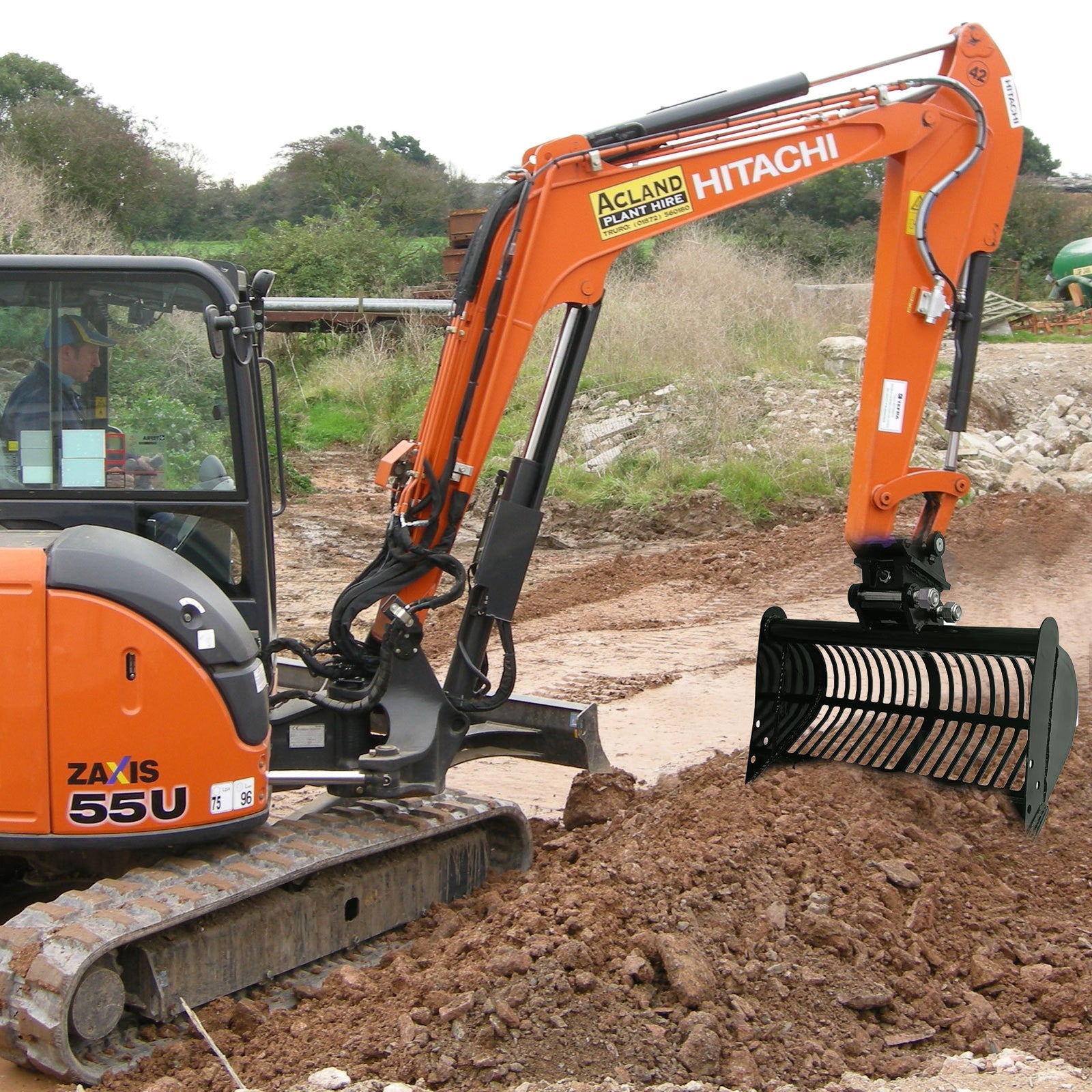 600Mm Screening Sand Leakage Sieve Bucket Attachment in Stock for Mini Excavator