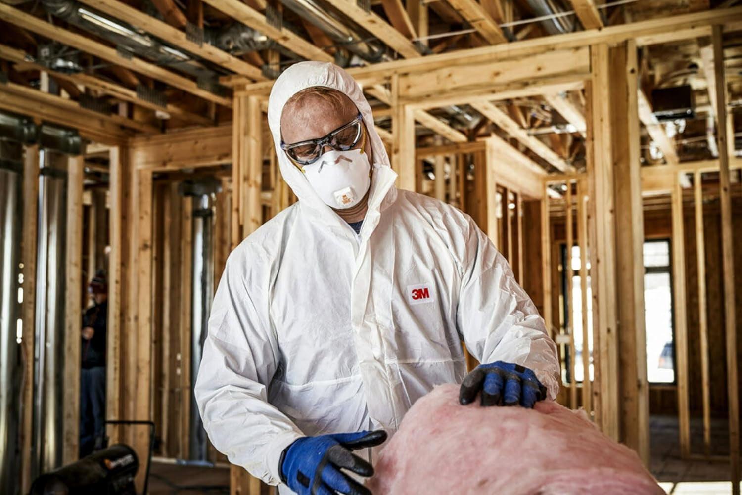 3M N95 Respirator 8511, 10 Pack, NIOSH-APPROVED N95, Features 3M COOL FLOW Exhalation Valve, Relief from Dusts & Certain Particles during Sanding, Pollen, Mold Spores, Dust Particles (8511DB1-A-PS)