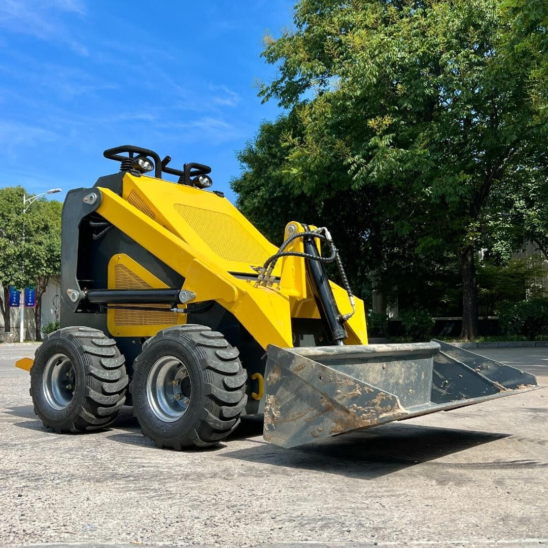 FREE SHIPPING Mini Skid Steer Wheel Loader 23.5 Hp Gas, Briggs & Stratton Eng