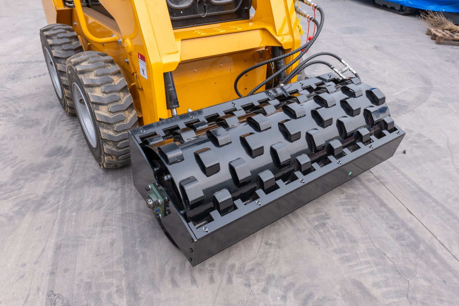 Heavy Duty Skid Steer 1.5M Compactor Wheel Asphalt Roller Compatible for Bobcat