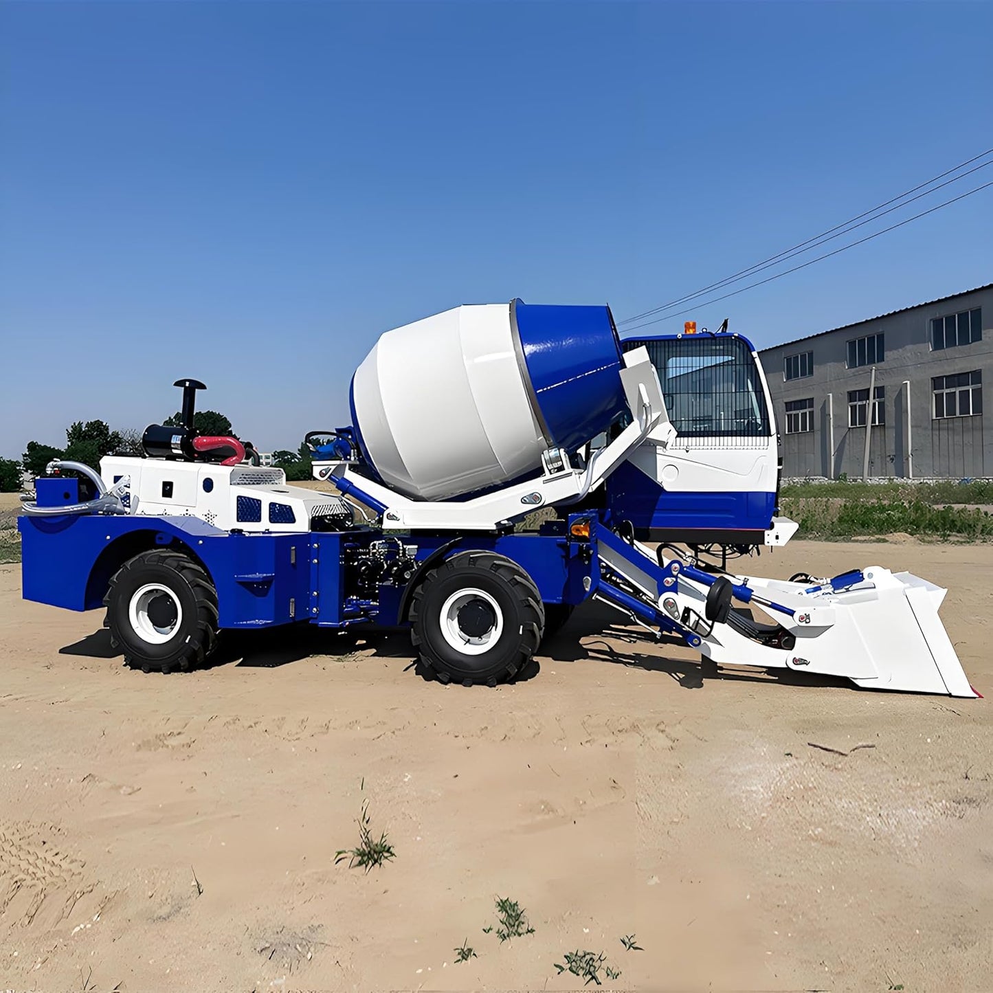 Self Loading Concrete Mixer Truck – 4X4 Mobile Cement Mixer with Automatic Loading & Water Dosing, Compact High-Performance Concrete Mixing Truck for On-Site Construction & Civil Engineering