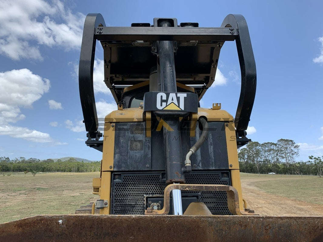 SCREENS and SWEEPS FITS CAT D7E BULLDOZER
