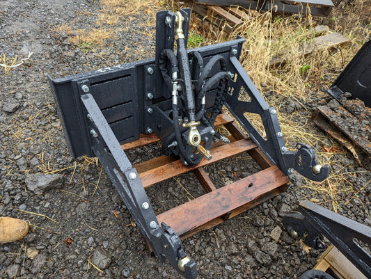 3-Point Hitch Power PTO Adapter Plate Hydraulic Skid Steer Attachment Bobcat.