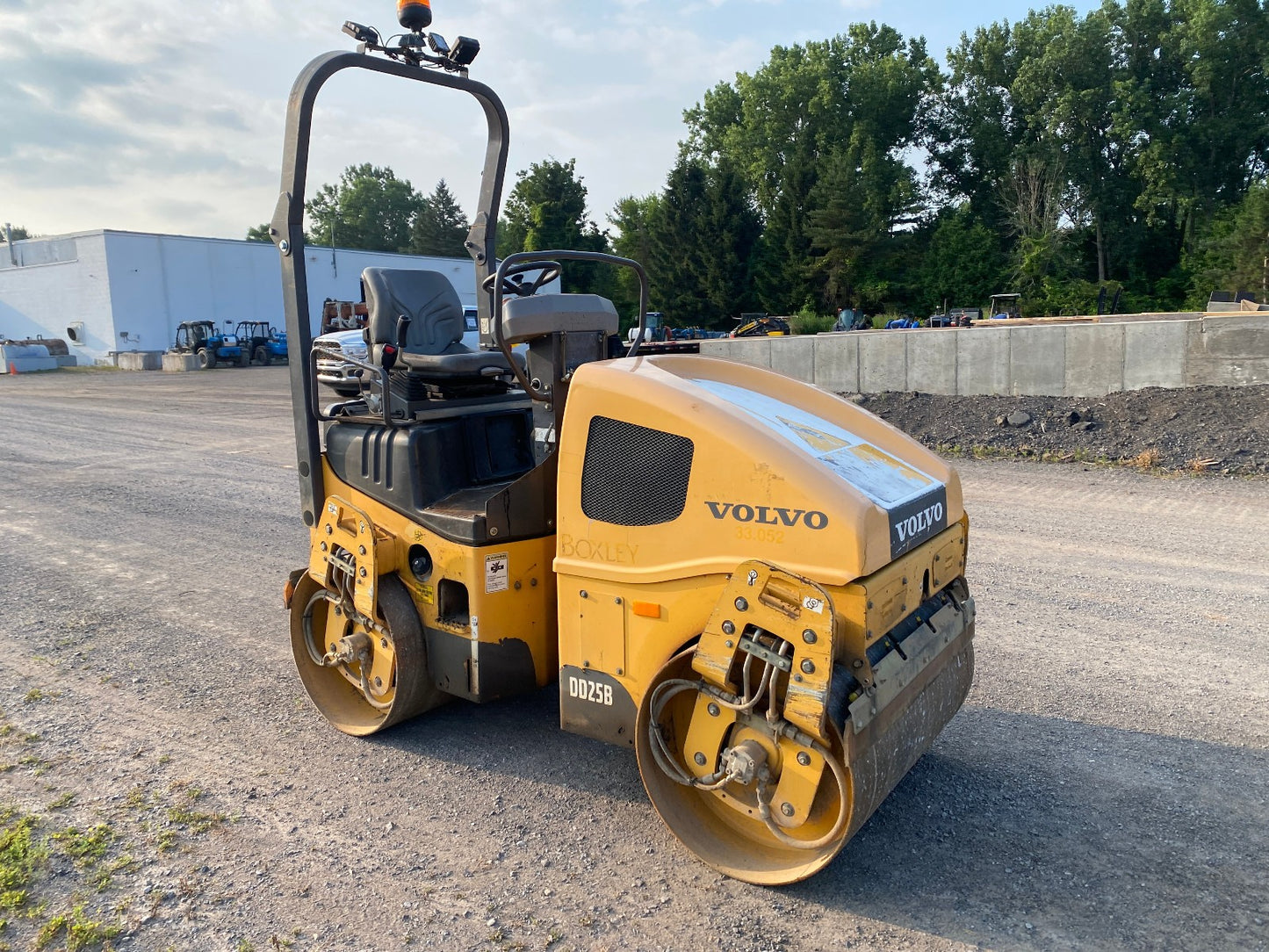 2017 Volvo DD25B Double Drum Roller, Diesel Engine