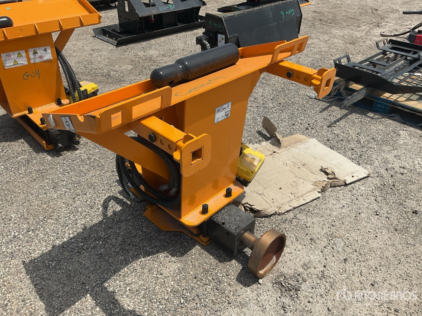 NEW 680 Hydraulic Fence Post Driver 10" Skid Steer Attachment BOBCAT CAT KUBOTA