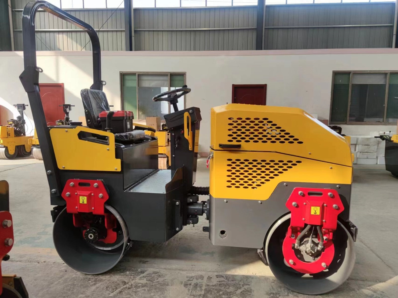 Construction 2 Tons Fully Hydraulic Double Drum Road Roller Compactor for Sale