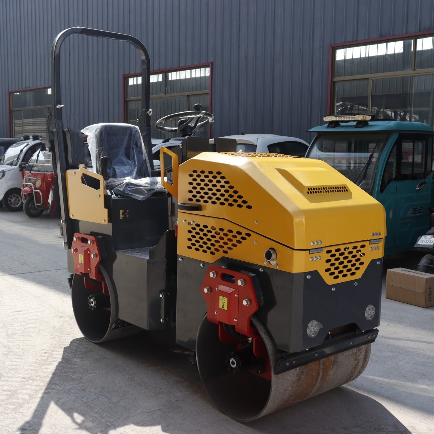 Hot Sale Driving Soil Asphalt Steel 1Ton Roller Road Compactor Roller Compactor