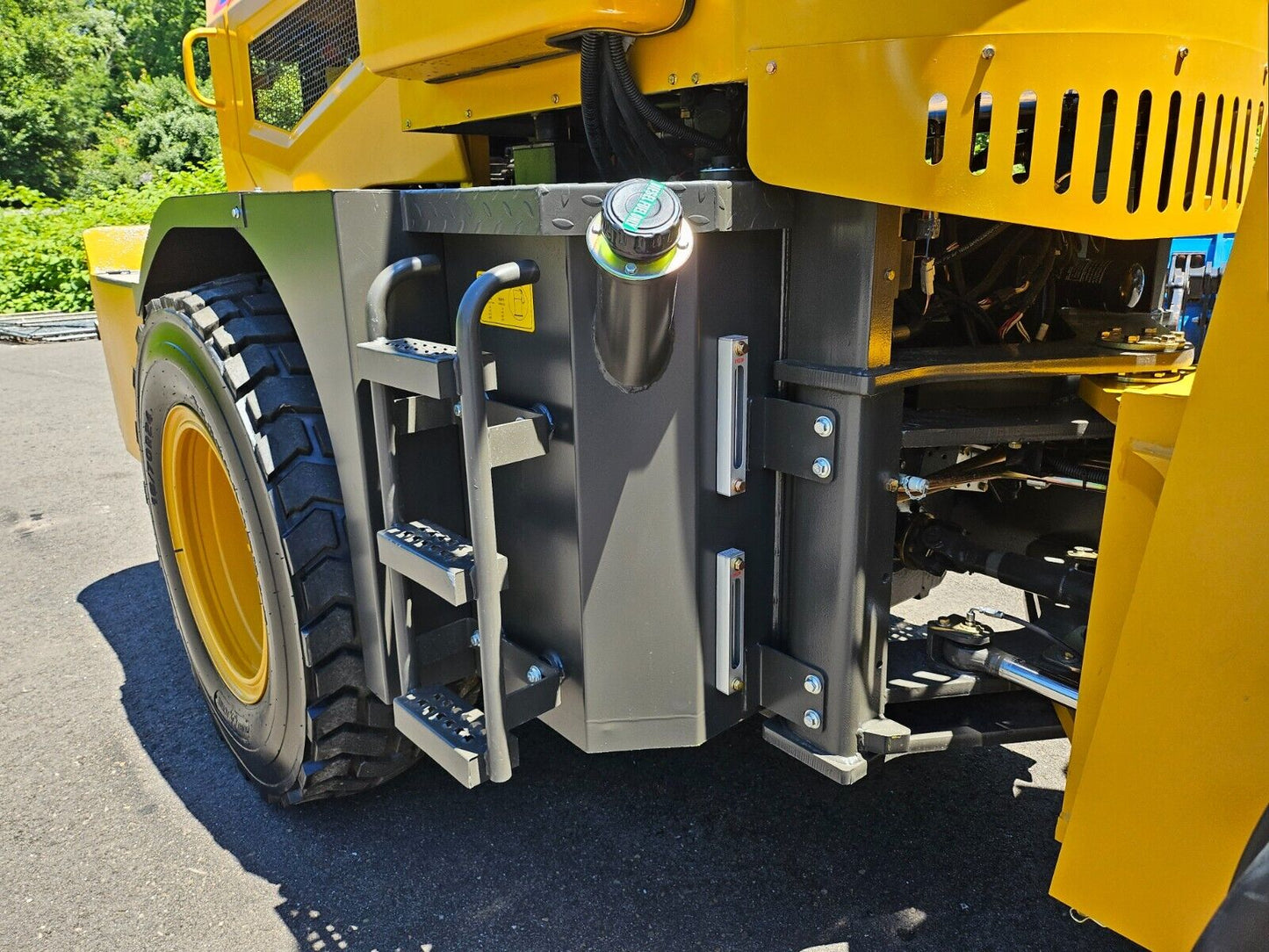 2024 Damstrong 930 Wheel Loader Cummins Bucket Forks