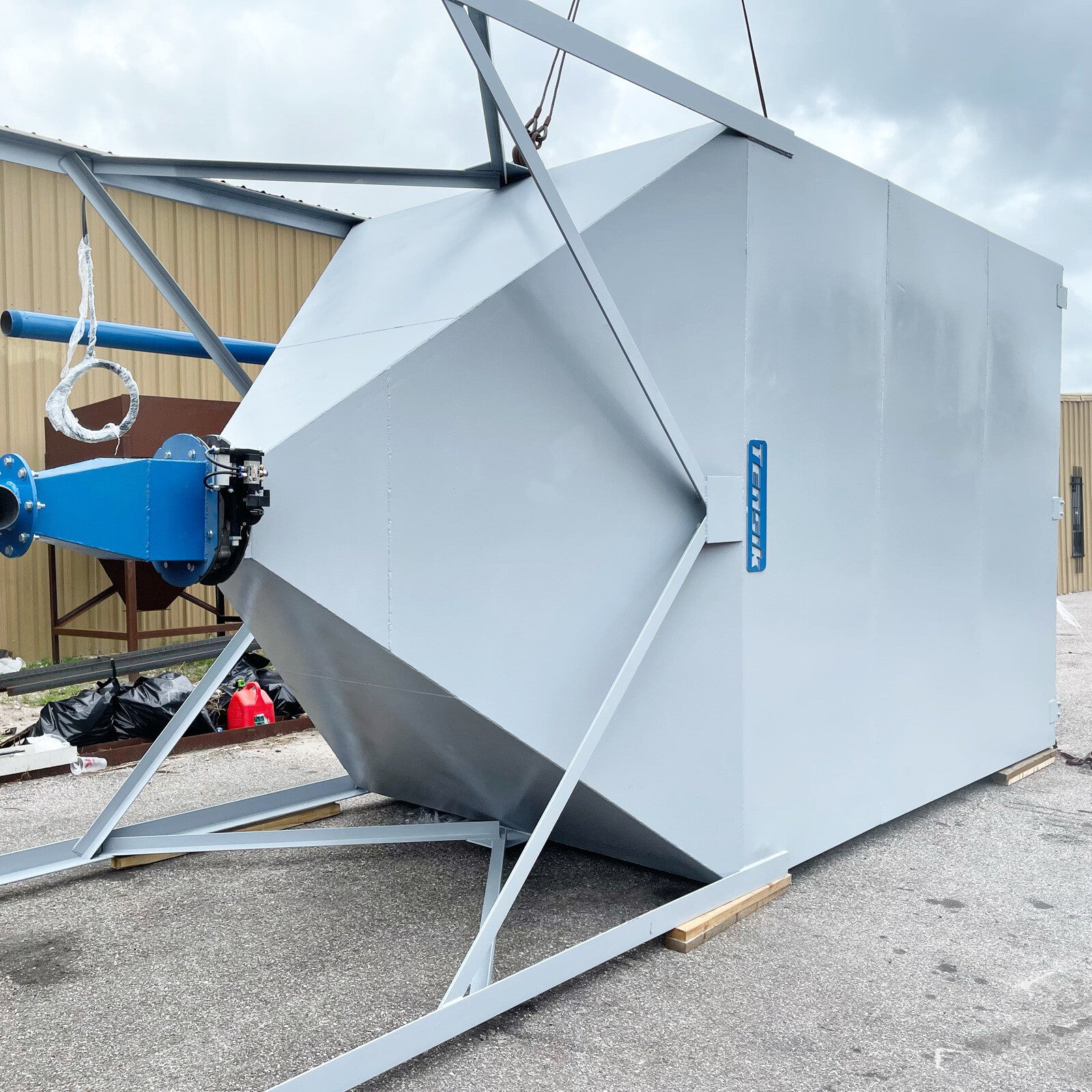 CONCRETE BATCHING PLANT