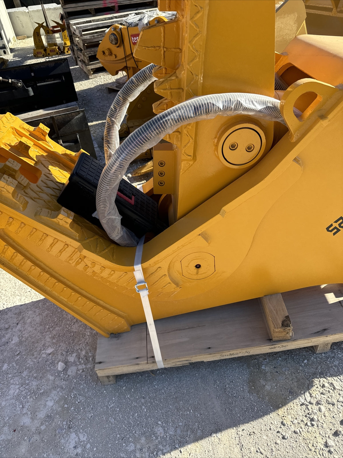 Cat 320 Excavator Concrete Crusher Breaker JS08D Jisan 80 Mm Pins New