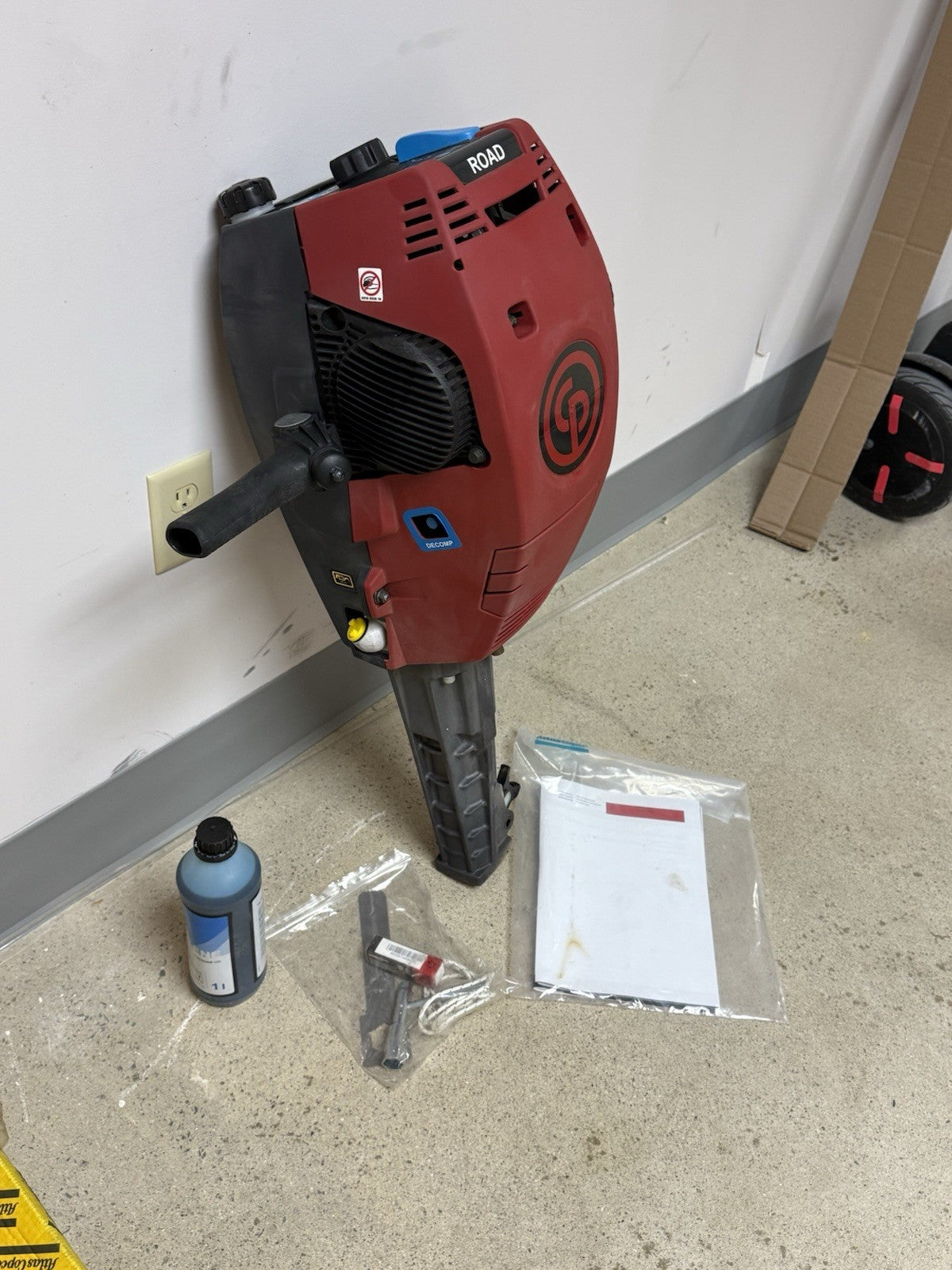 Gas Powered CP Jack Hammer Redhawk Concrete Asphalt Breaker Jackhammer Free S&H