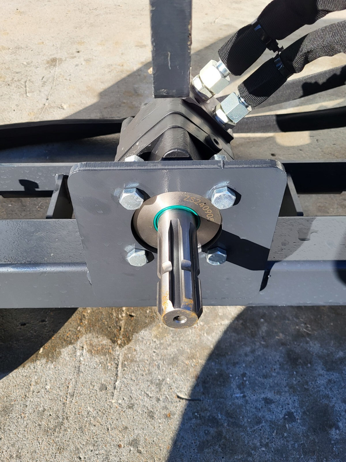 New Landhonor 3PT Hitch Adapter Hydraulic Skid Steer Attachment