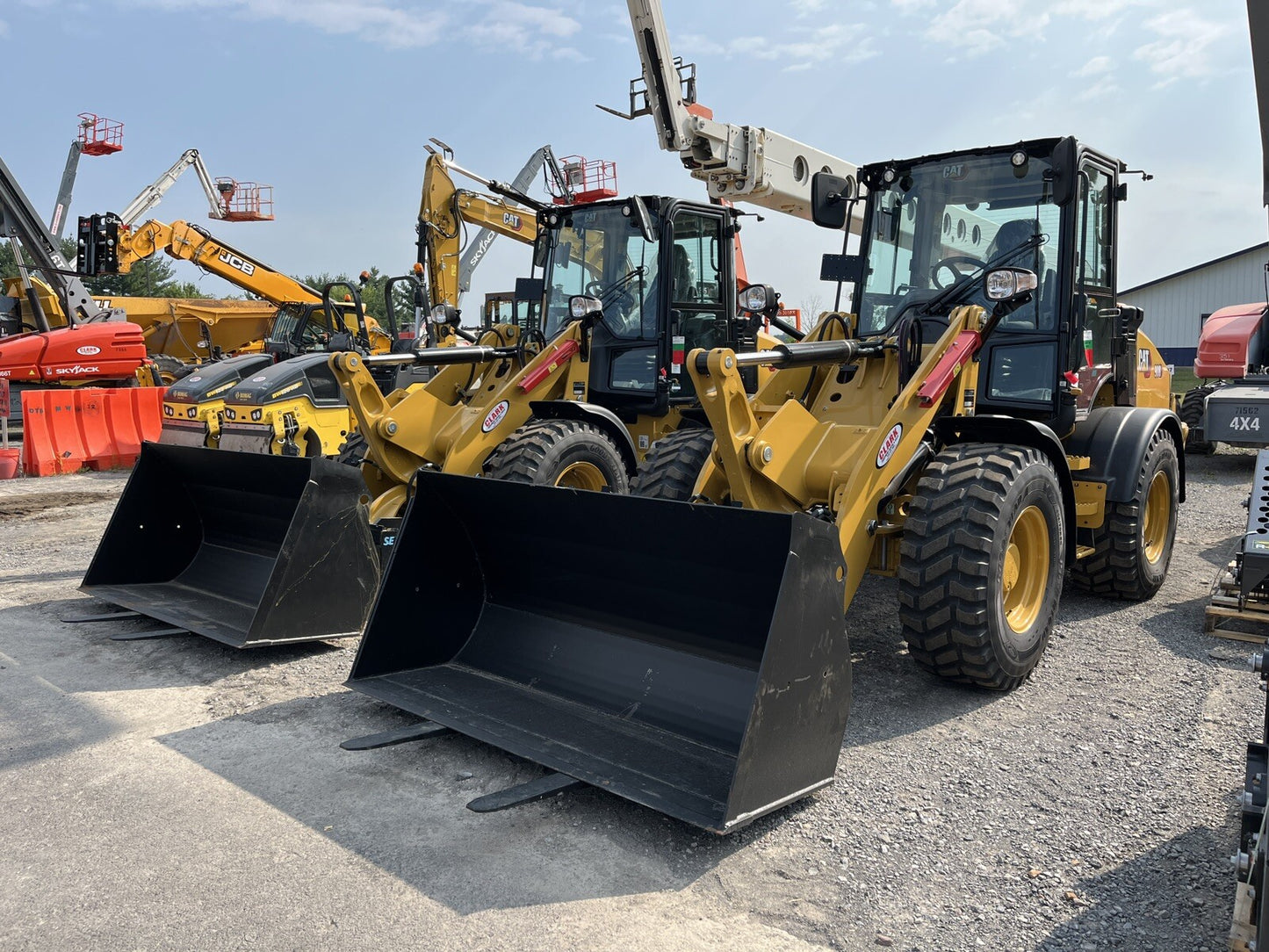 2024 Caterpillar CAT 908 Wheel Loader Tractor Hyd. Coupler High Speed - Ac/Heat