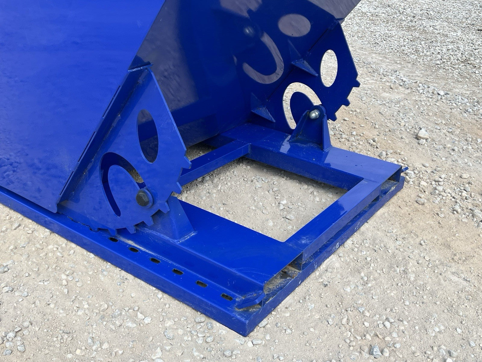 1 Cubic Yard Self Dumping Trash Hopper Fits Fork Lift Pallet Forks Free Shipping