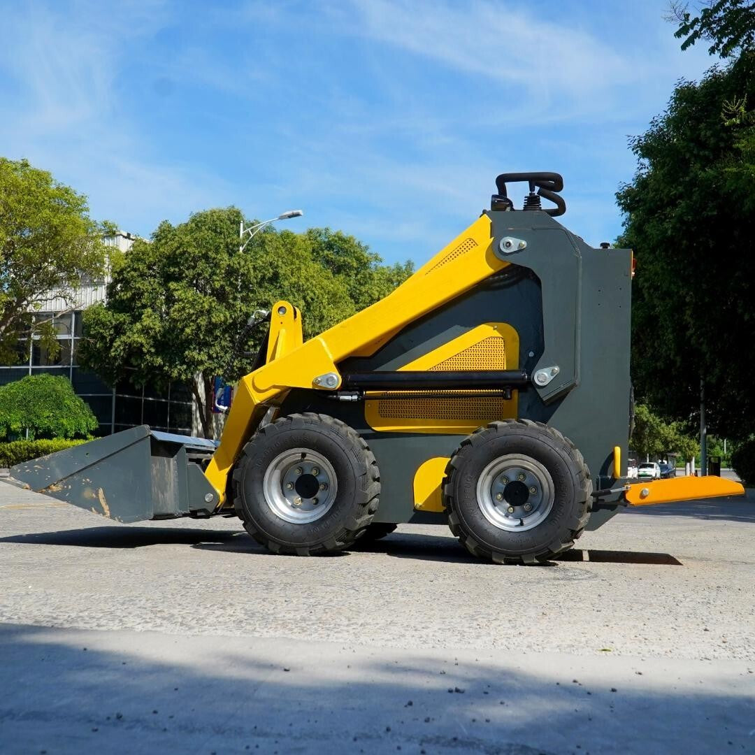FREE SHIPPING Mini Skid Steer Wheel Loader 23.5 Hp Gas, Briggs & Stratton Eng