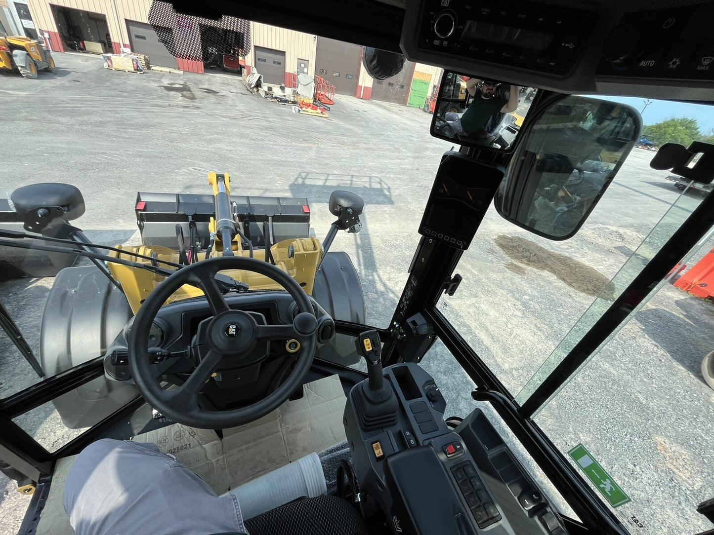 2024 Caterpillar CAT 908 Wheel Loader Tractor Hyd. Coupler High Speed - Ac/Heat