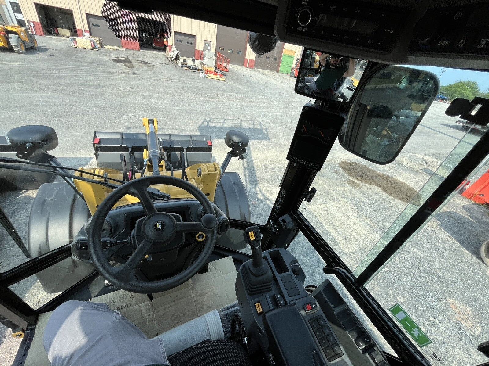 2024 Caterpillar CAT 908 Wheel Loader Tractor Hyd. Coupler High Speed - Ac/Heat