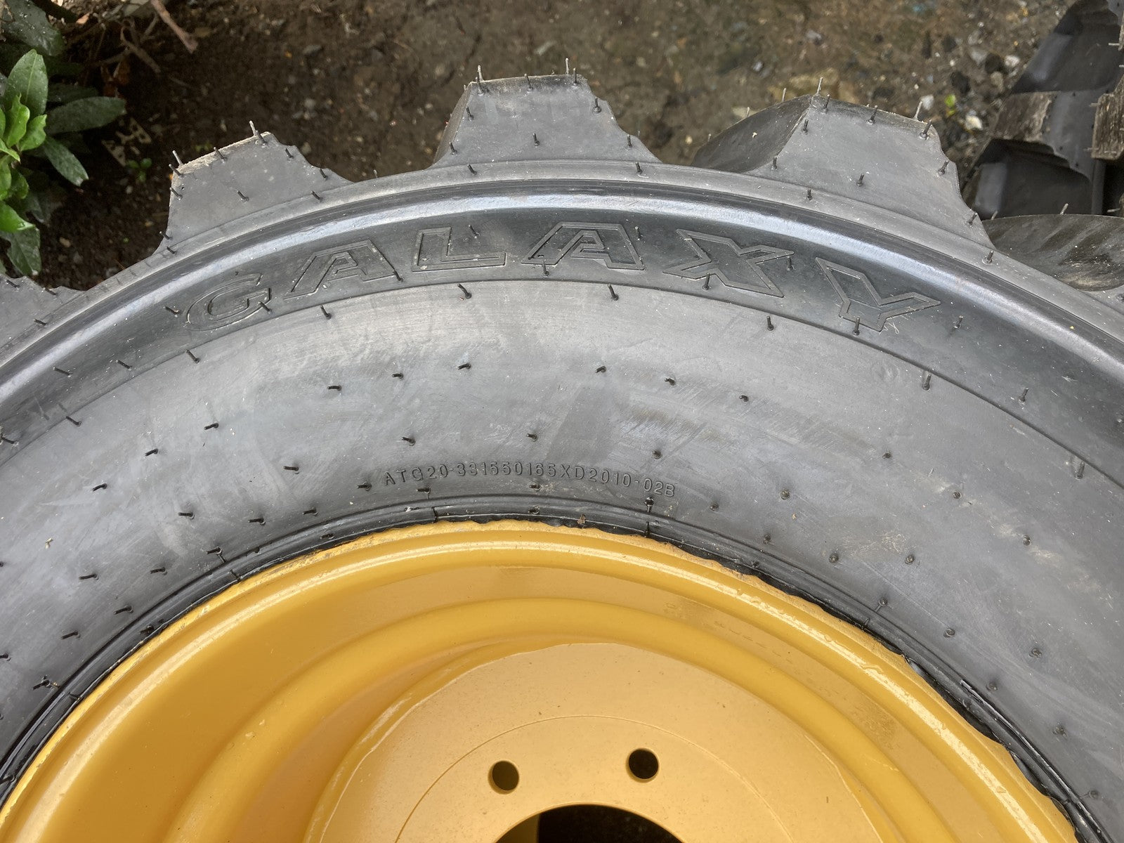 33X15.5-16.5 Galaxy XD2010 High Flotation Skid Steer Tires/Rims for Skid Steers