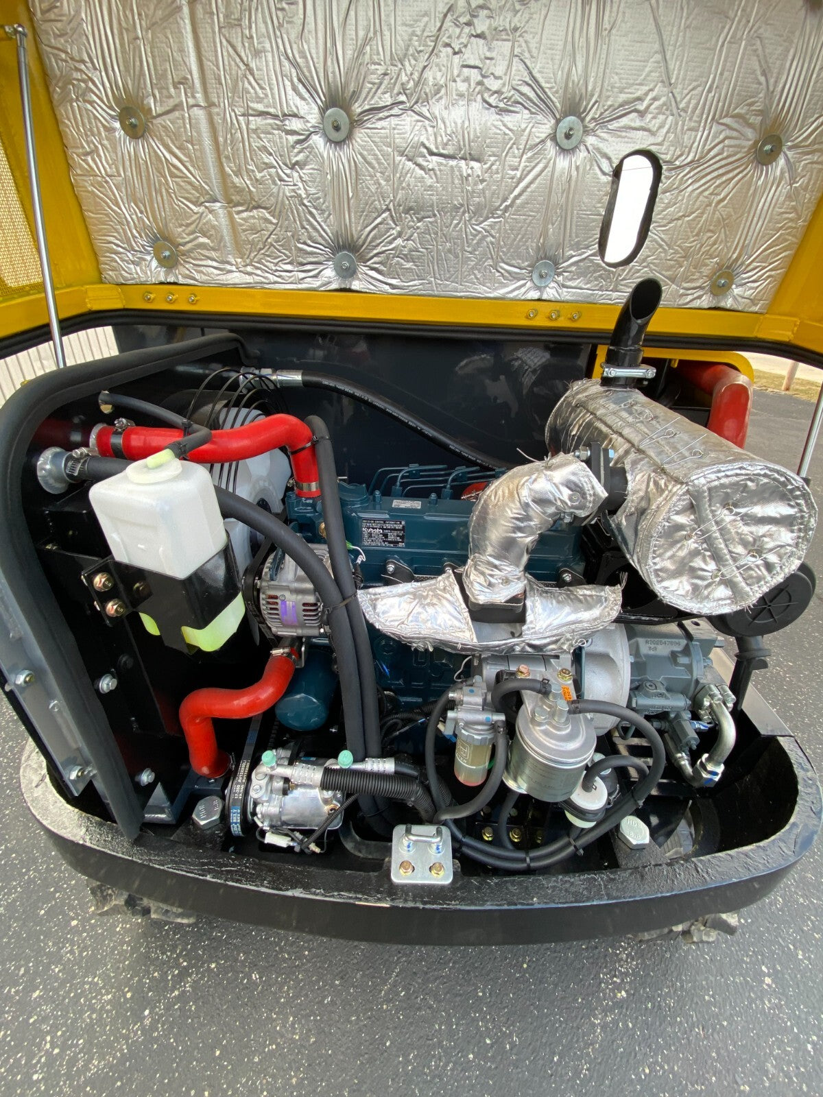 FREE SHIPPNG New Excavator, EPA CERTFD Kubota D1703B Engine 3.5 TON