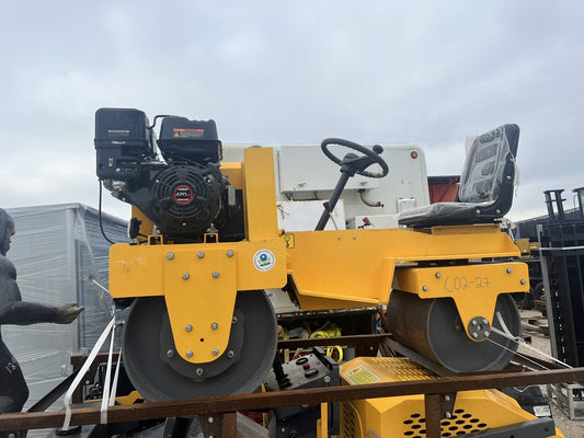 Trainer TR850 Vibratory Roller Ride on Compactor Asphalt Smooth Drum 13 Hp Gas